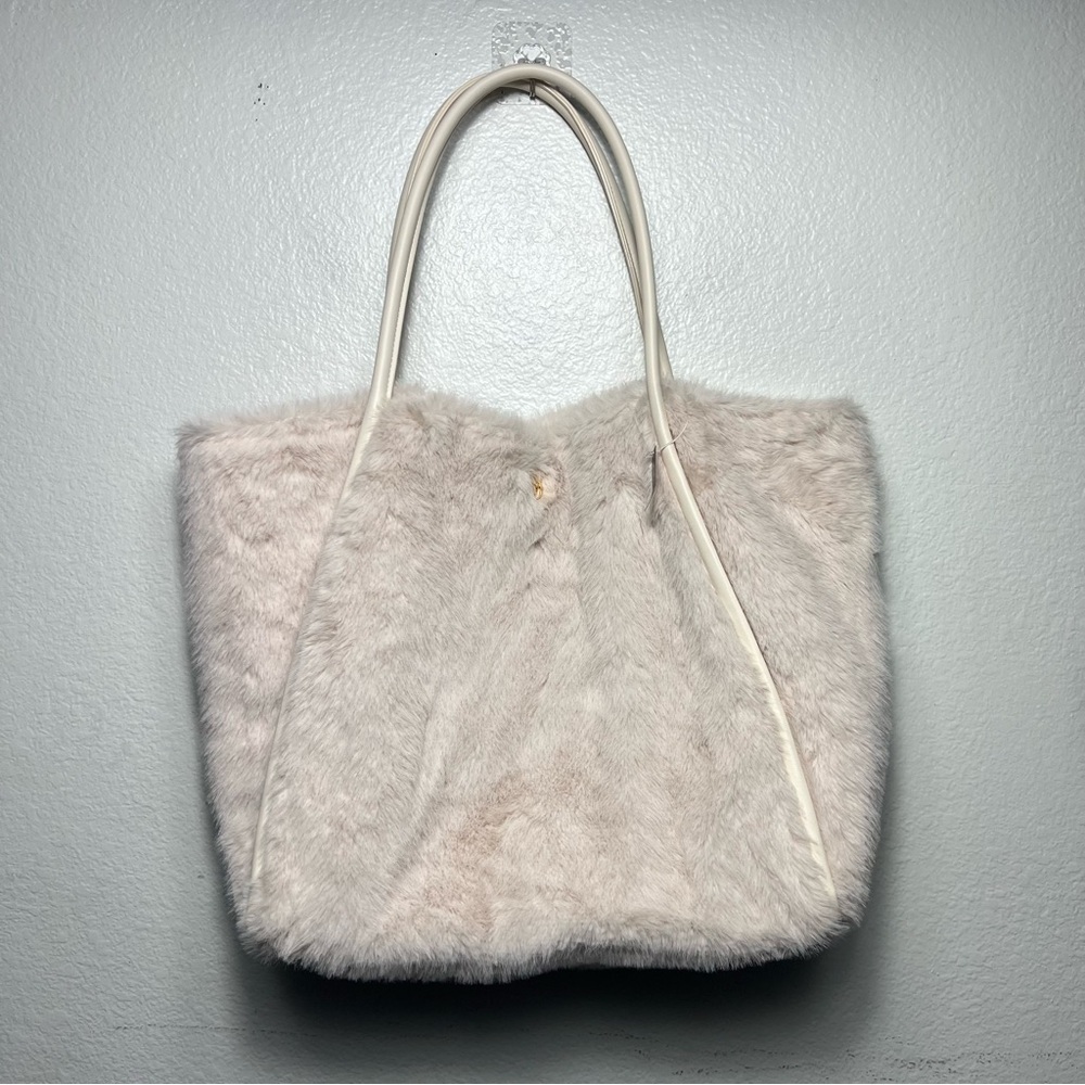 Victoria’s Secret Faux-Fur Tote Bag Cream NWT - Picture 8 of 11